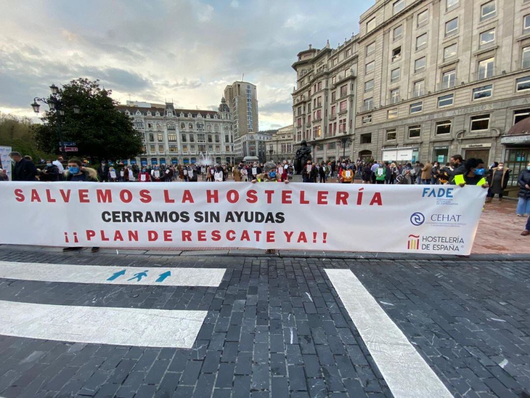 Cartel que ha presidido la protesta.