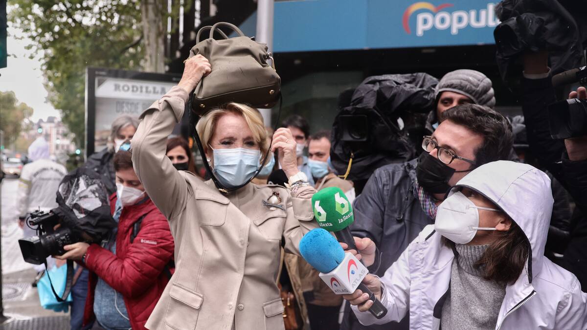 El Rompeolas | De políticos y superstición