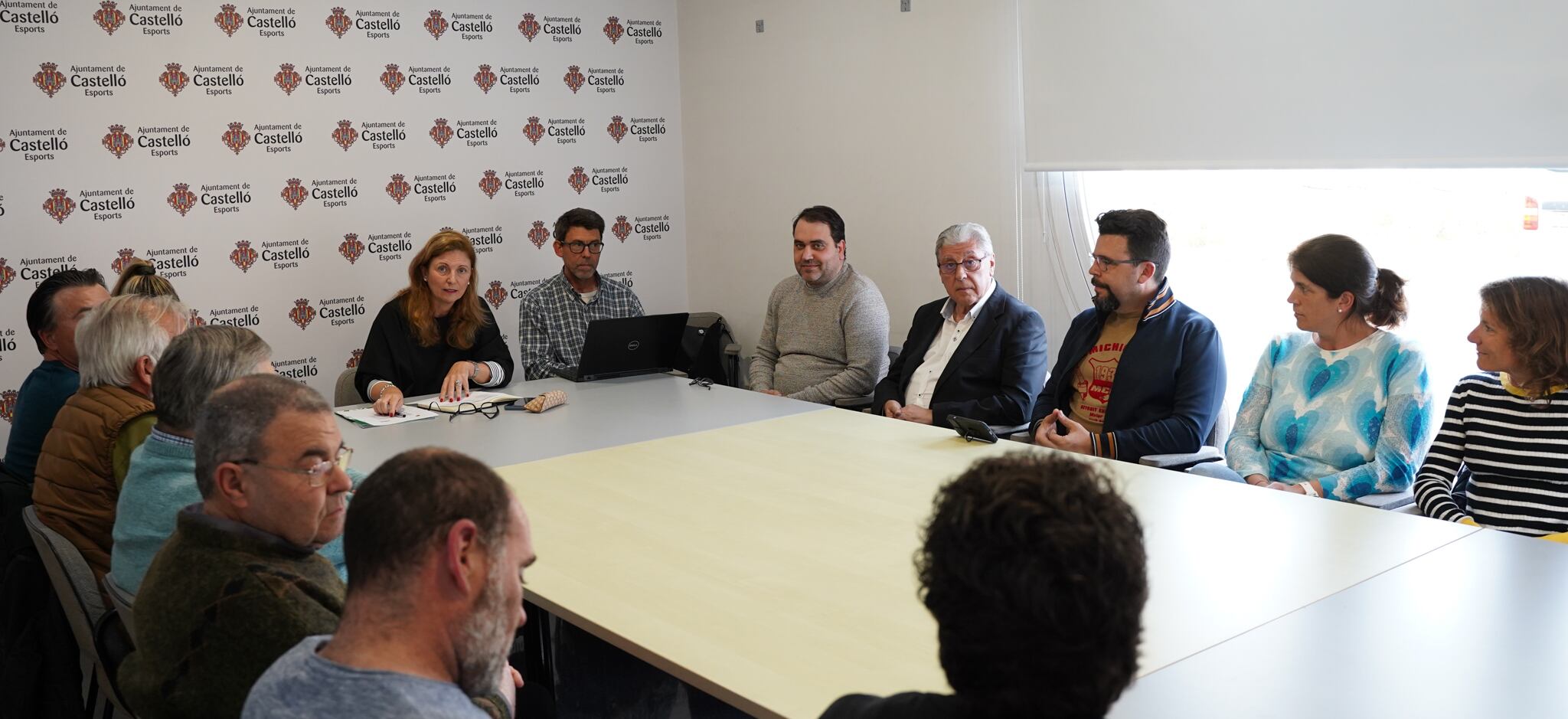 La alcaldesa de Castelló, Amparo Marco, en la reunión con los clubs deportivos castellonenses