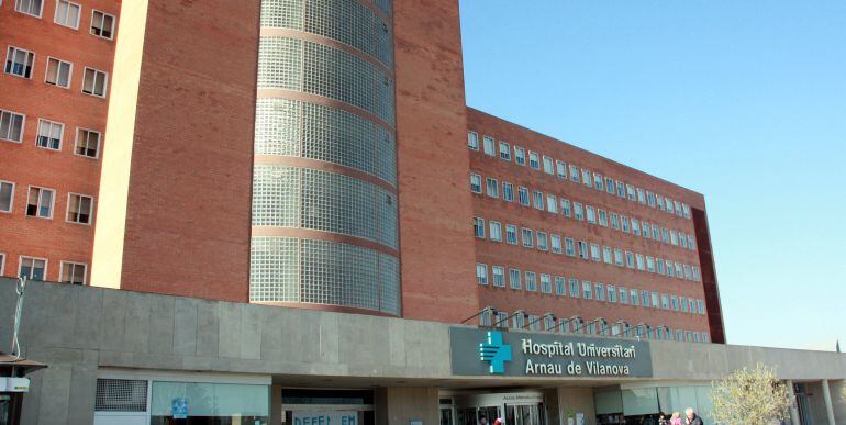 Façana de l'Hospital Arnau de Vilanova