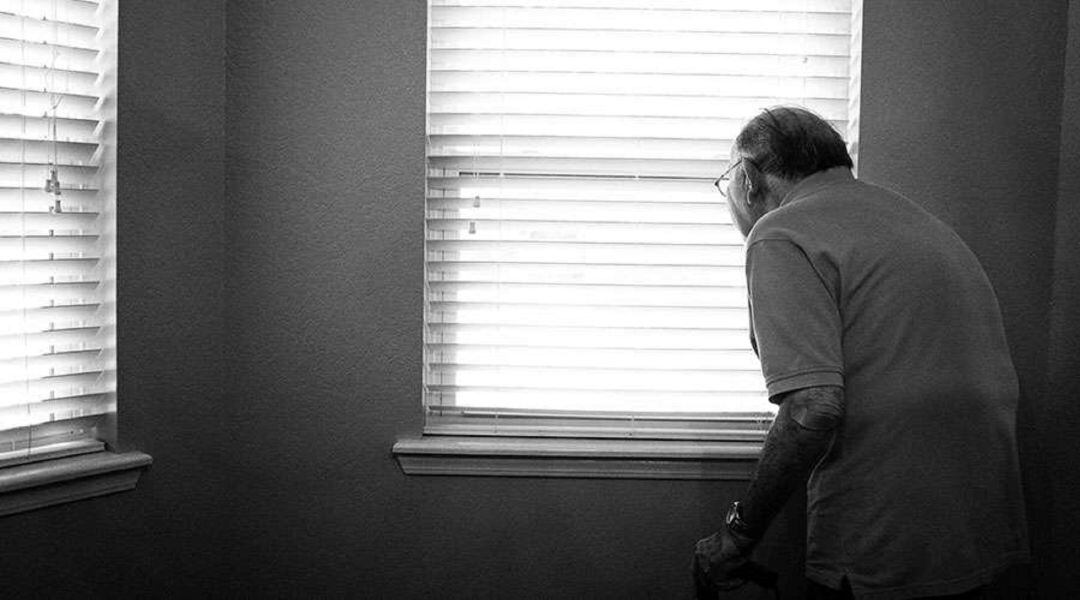 Anciano en una residencia 