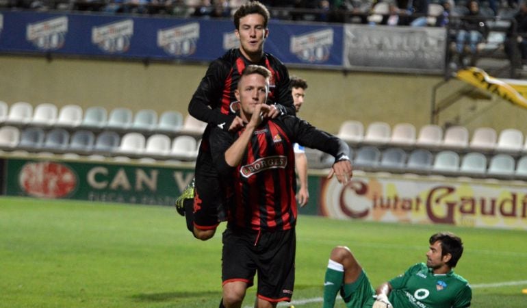 Edgar Herández durant la celebració del gol de la victòria contra el Lleida.