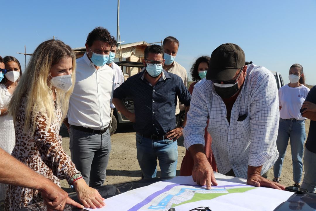 Ana Mestre durante su visita a Trebujena 