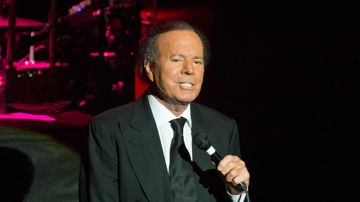 Julio Iglesias podria enfrontar-se a vint anys de presó pels abusos a dues treballadores