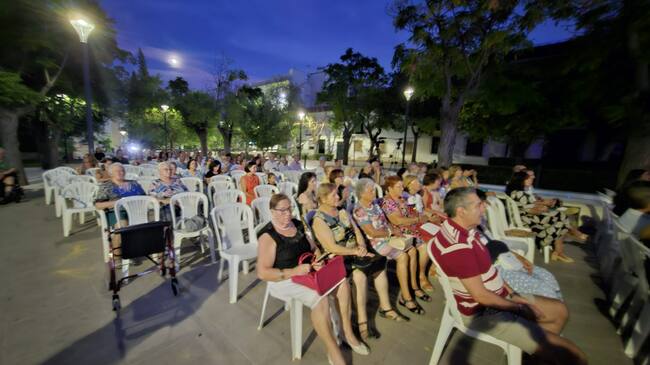 Público asistente al V Concierto Lírico Internacional 'Castillo de Jódar'