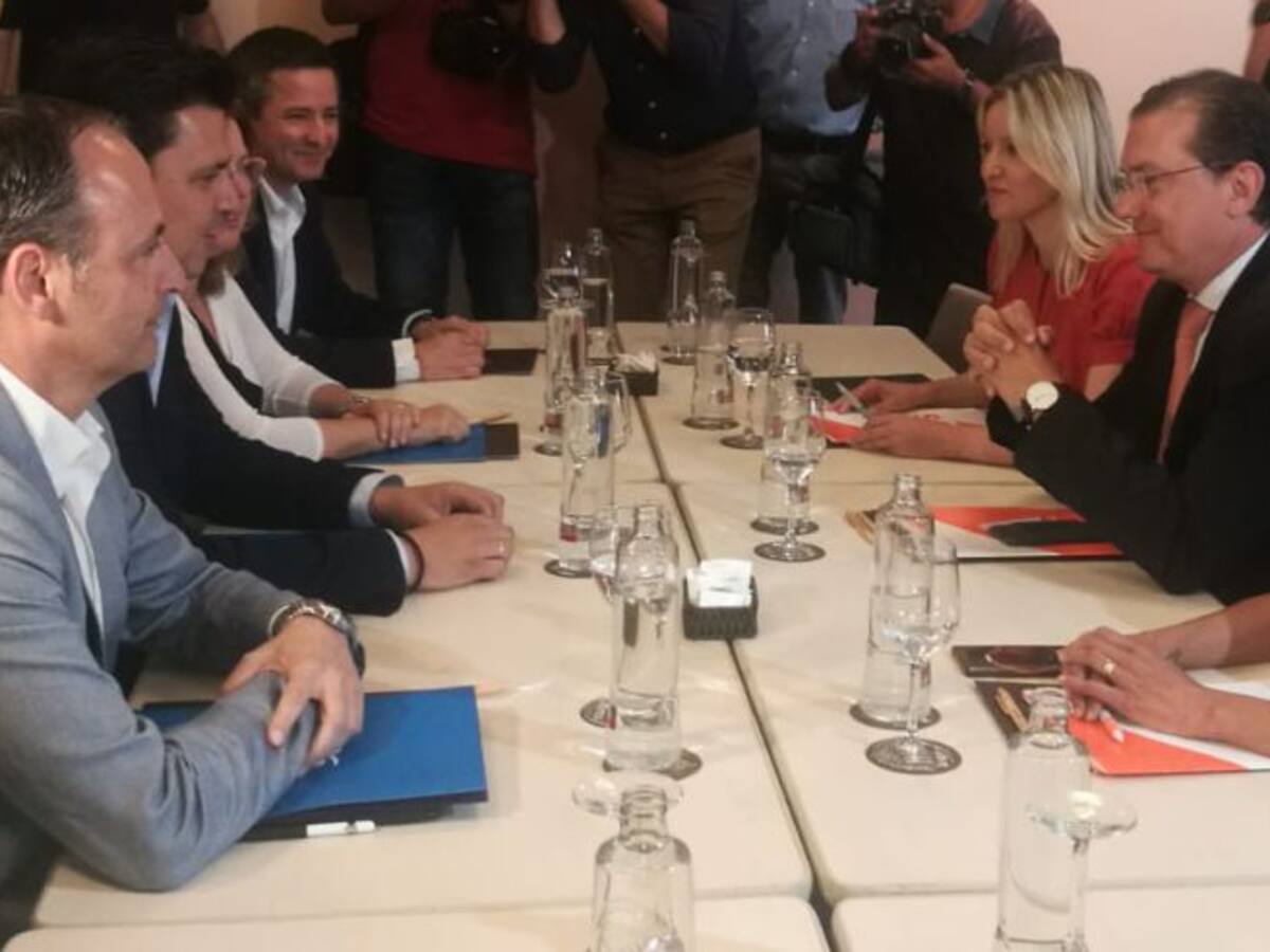 PP y Ciudadanos siguen negociando la gobernabilidad de la Región de Murcia