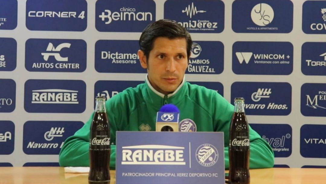 Pablo Sánchez durante la rueda de prensa en Chapín