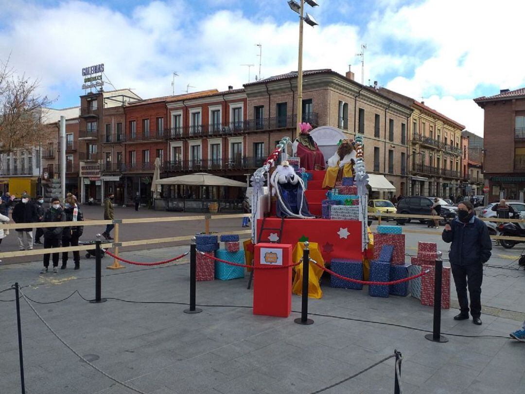 Los Reyes Magos no faltaron a su cita navideña en Medina del Campo