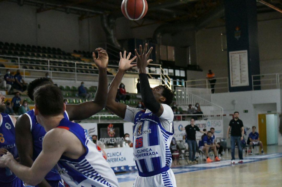 El conjunto berciano no pudo ante un Marbella que consiguió clasificarse para el play-off de ascenso.