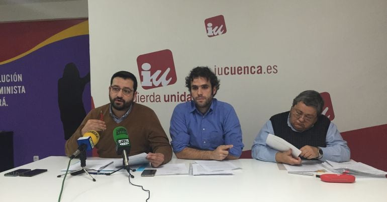 Jesús Martínez, Jacobo Medianero y Ana Sánchez de IU 