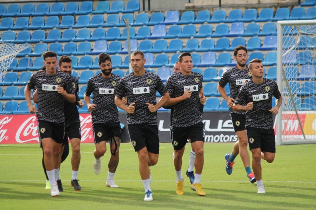 Samuel entrenándose con sus compañeros