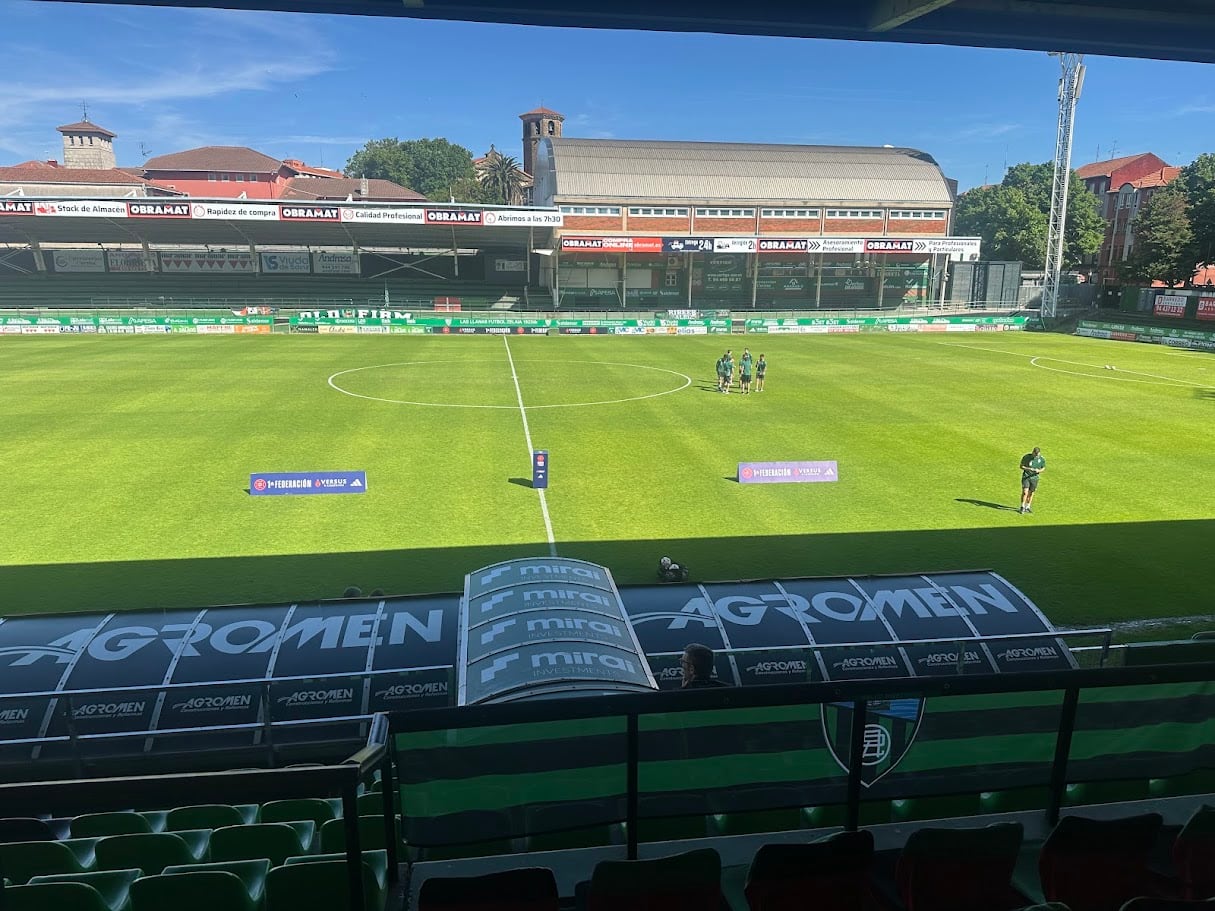 El conjunto berciano jugará la primera eliminatoria del play-off ante el Antequera CF