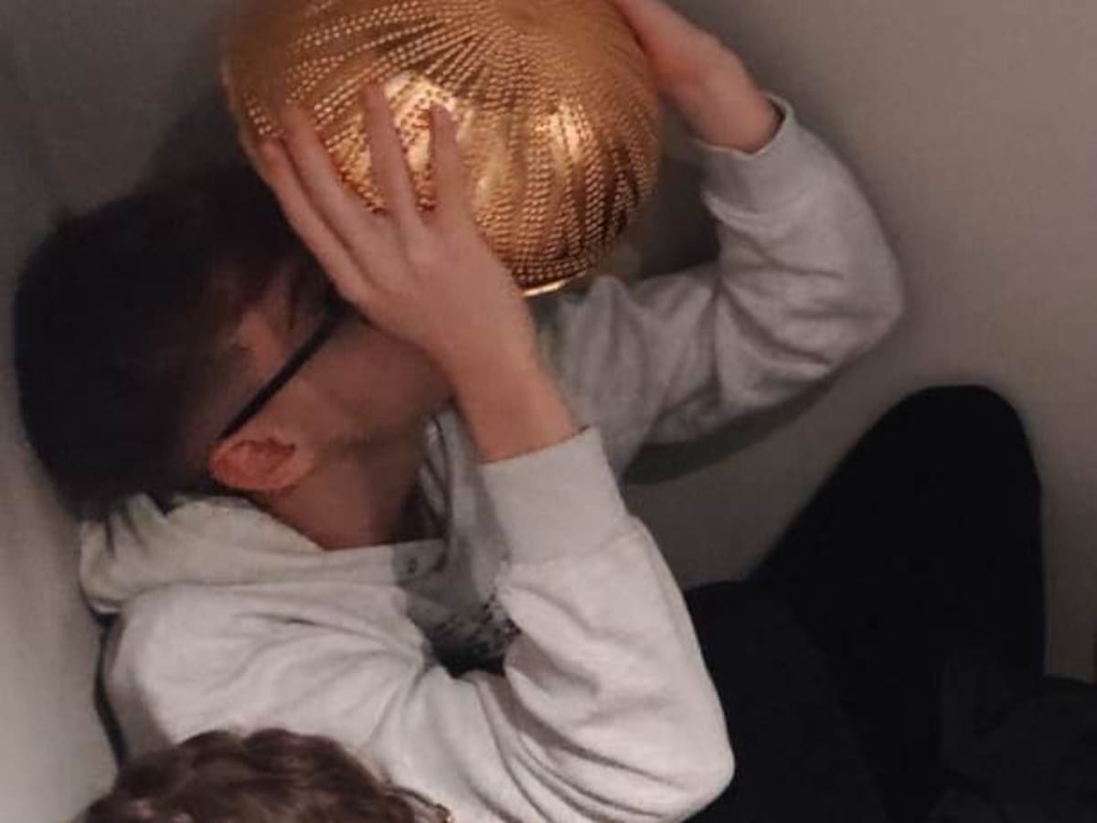 El Museo de Villena abre sus colecciones al tacto en un taller pionero para estudiantes de la ONCE