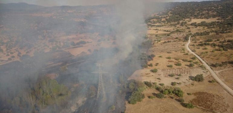 Imagen aérea del incendio de Mejorada