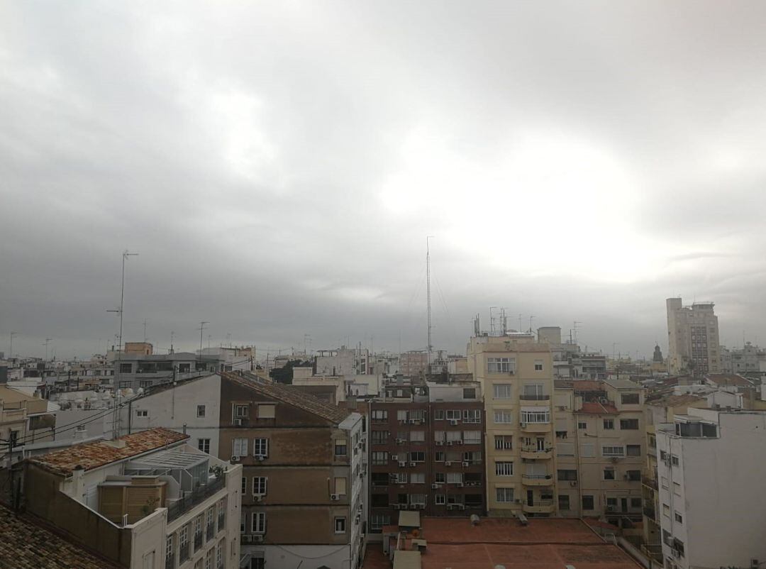 Cielo de València este sábado, 25 de enero. 