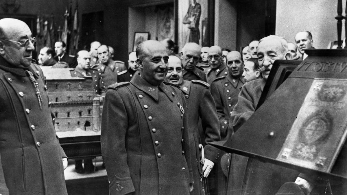 Un historiador desmonta el "milagro económico" de Franco: qué hay realmente detrás de sus presas y pantanos