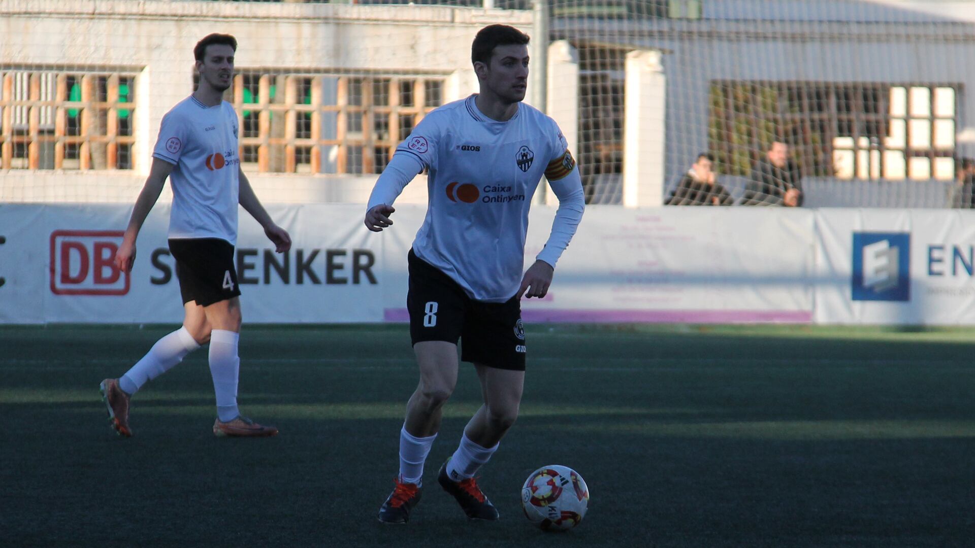 El Ontinyent 1931 renueva a su capitán, Alberto Osoro