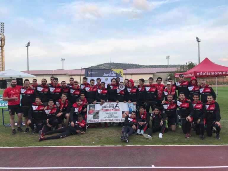 El Atletismo Numantino, en el estadio de Los Pajaritos.