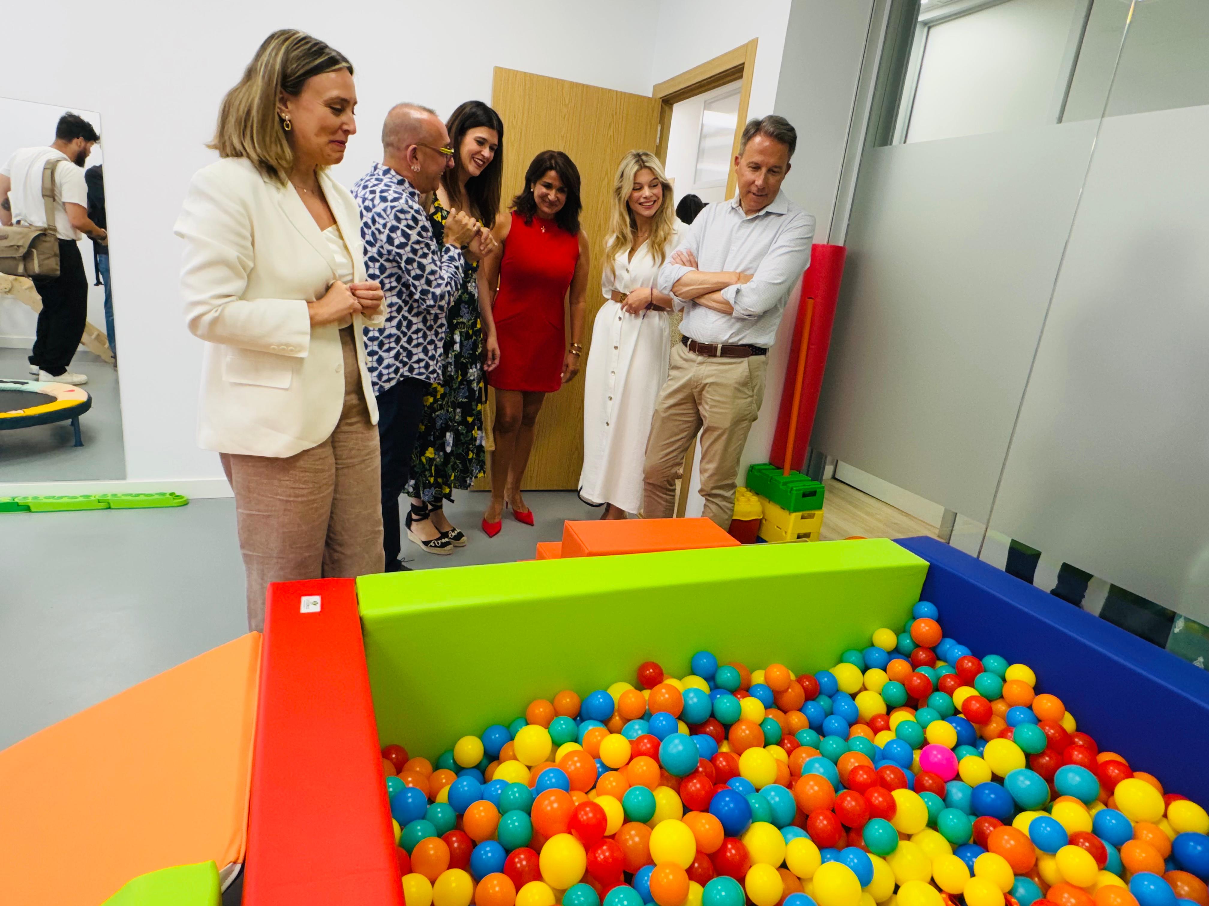 Inauguración del nuevo centro de APAT, en Lorca