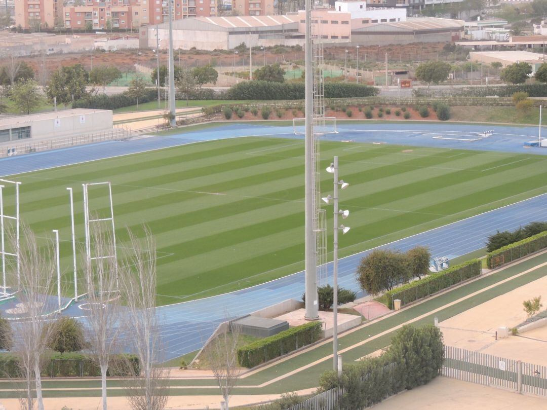 El Anexo espera a los jugadores del Almería. 