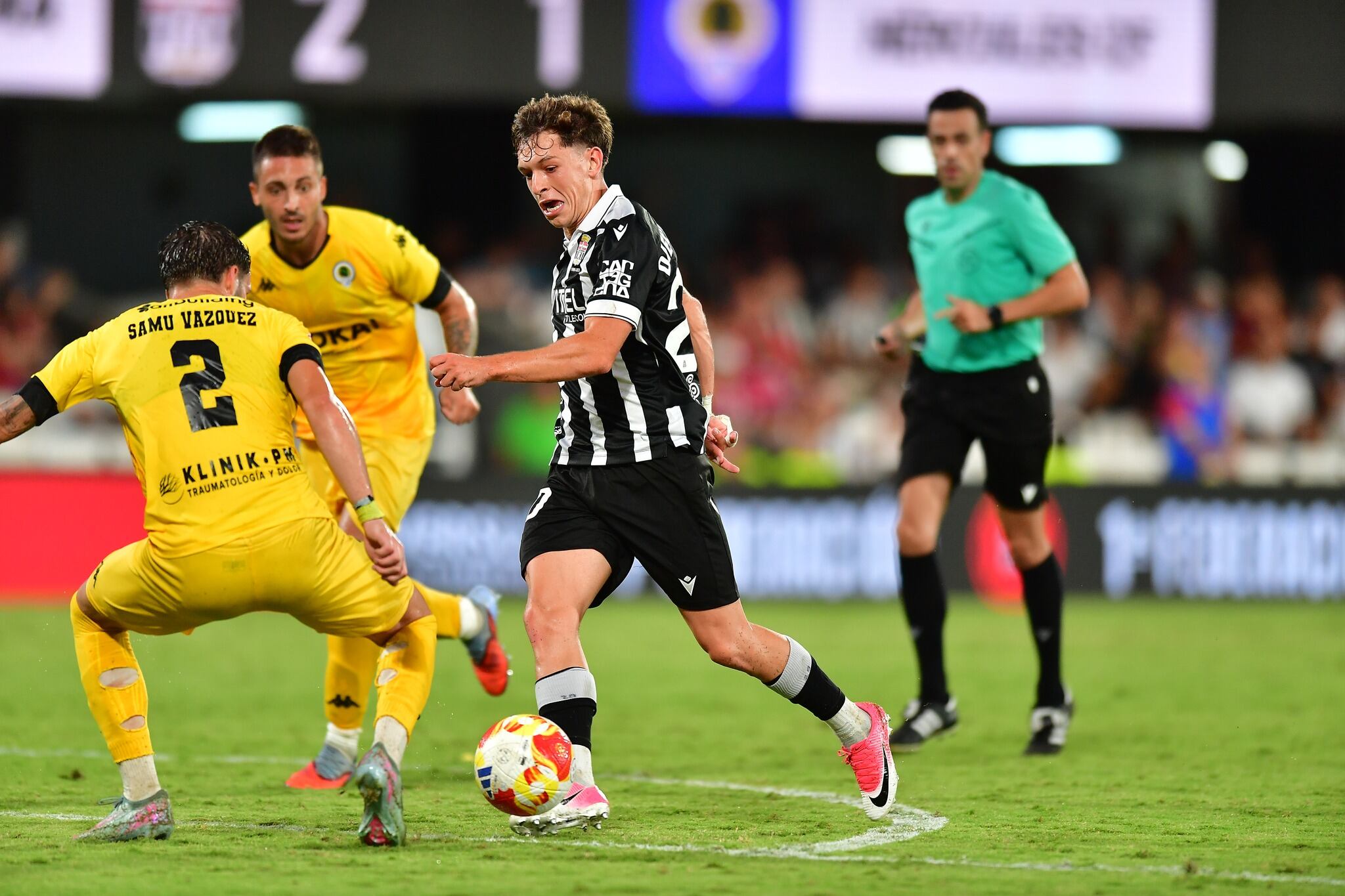 Diego Gómez, uno de los 'candidatos' a la titularidad en el extremo derecho