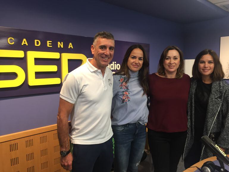 Manu Baeza, Gracia Martínez, Cristina Medina y Yolanda Lozano