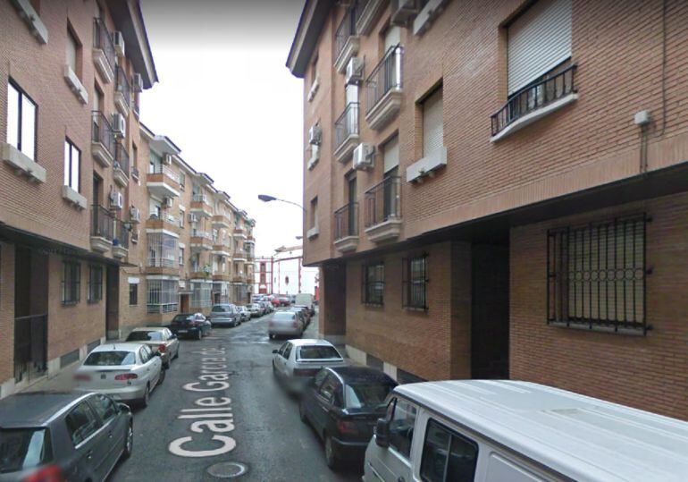 Los hechos ocurrieron en el barrio de la Plaza de Toros tras una colisión entre un ciclomotor y el coche en el viajaba su ex pareja 