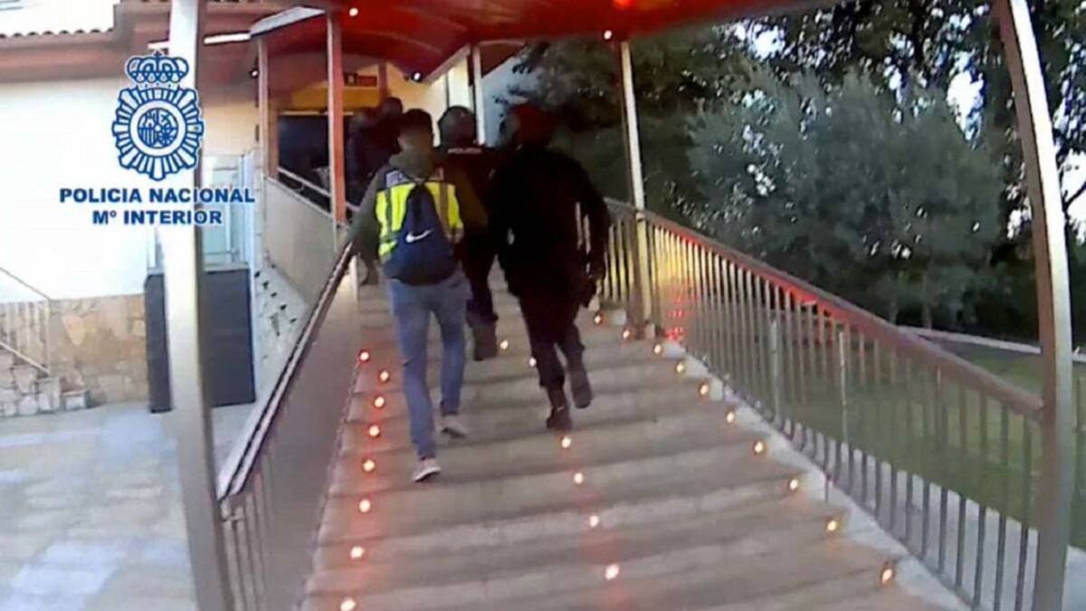 Alliberades tres dones víctimes de tràfic de persones captades per Internet