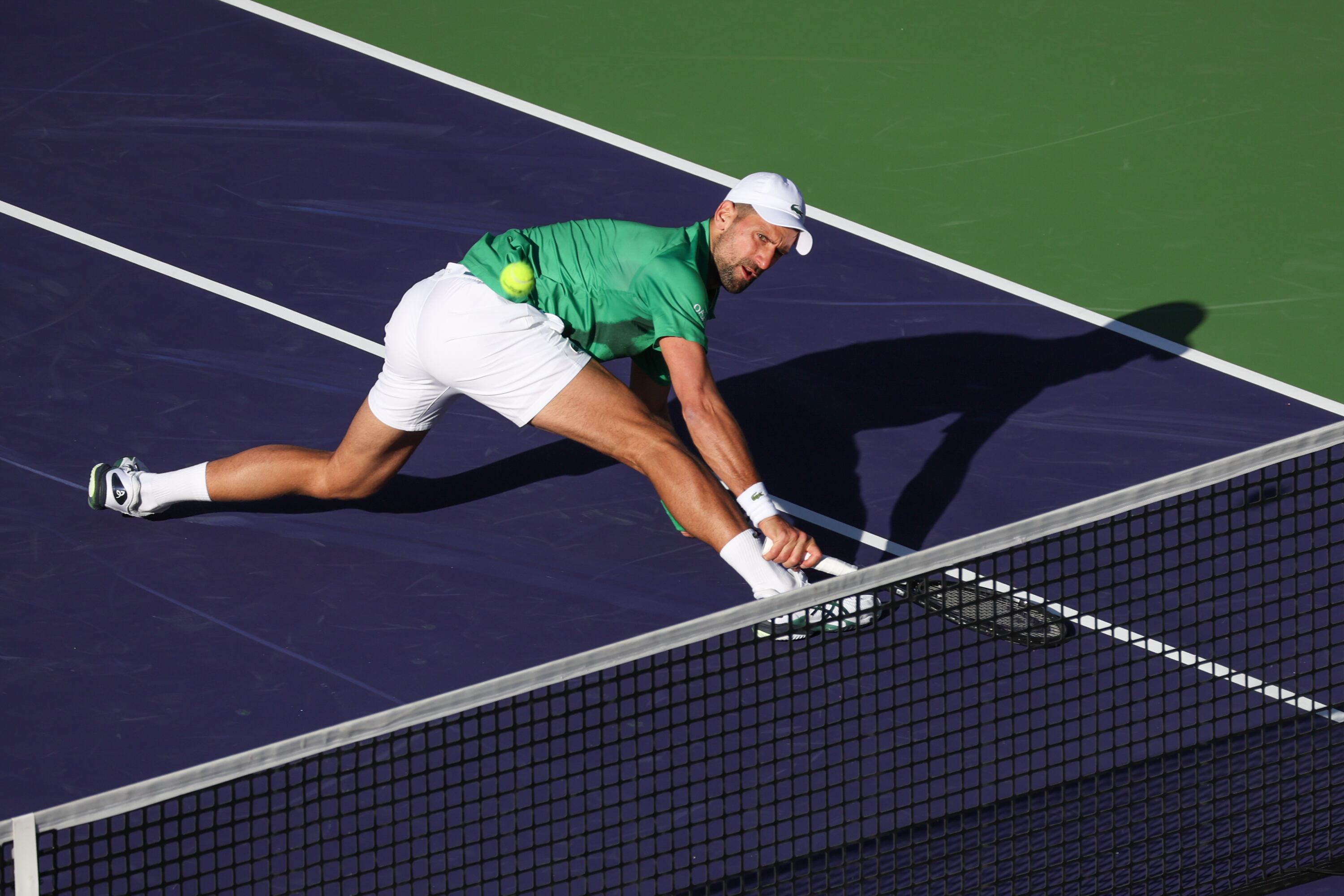 Novak Djokovic durante la derrota ante Van de Zandschulp