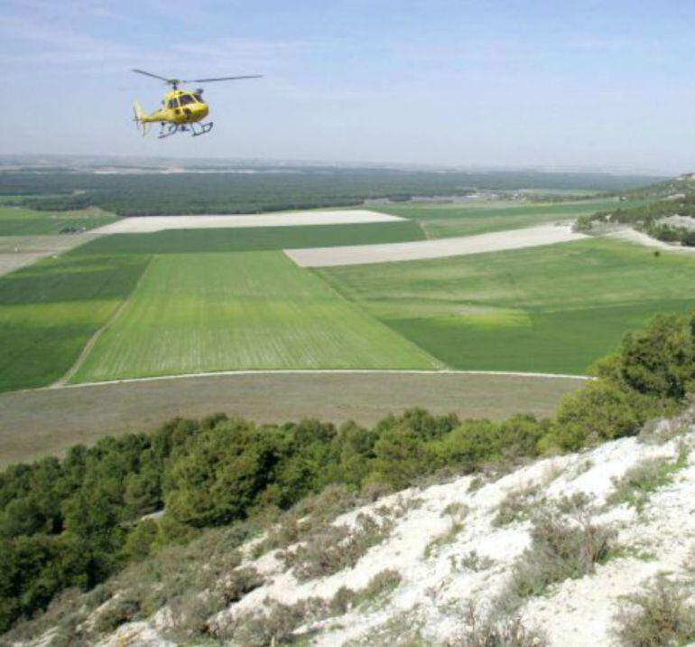 Los servicios de rescate han accedido al lugar en el que había sido avistado el cuerpo.