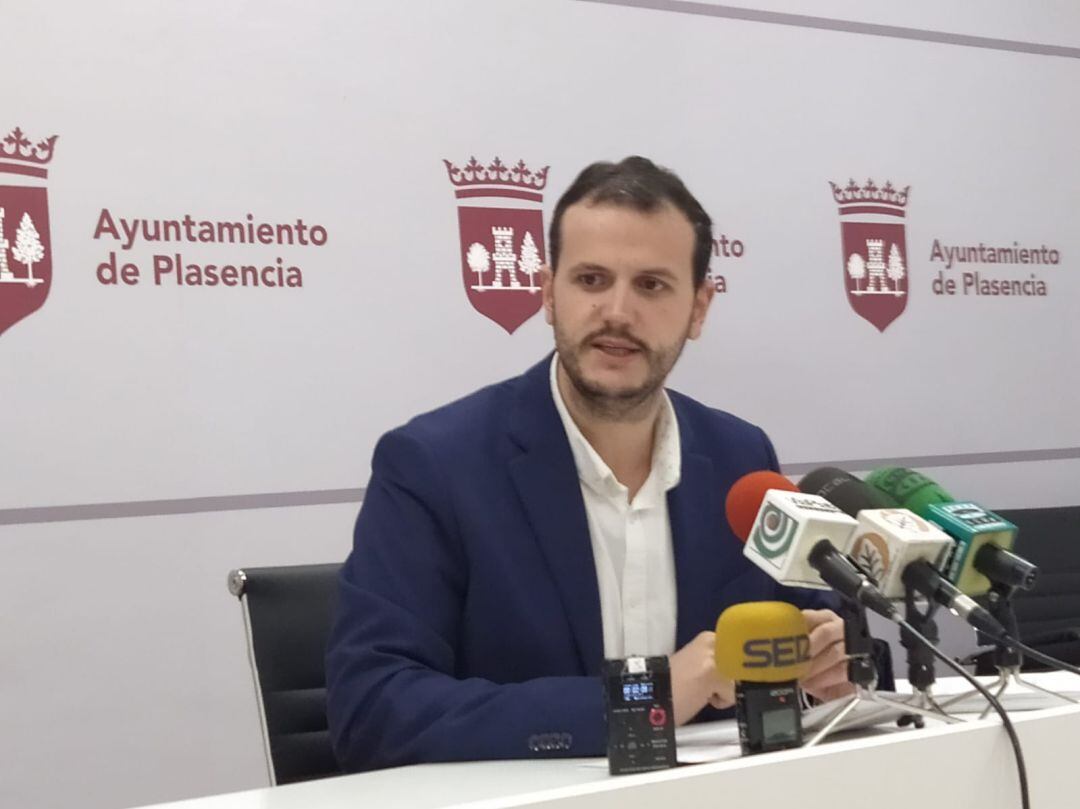 El concejal de Recursos Humanos del ayuntamiento de Plasencia, Álvaro Astasio