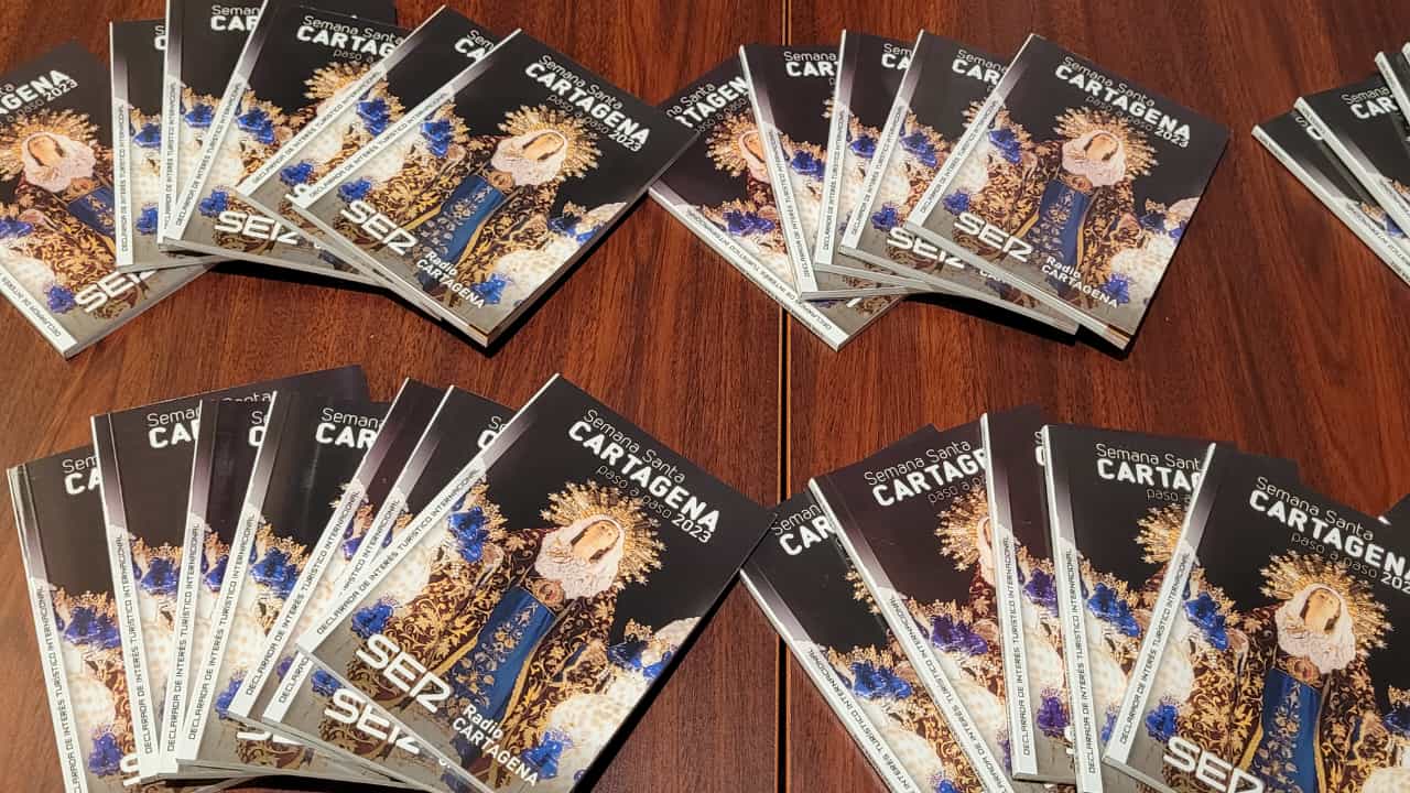 La Guía de Semana Santa 'Paso a Paso' de Radio Cartagena ya está en la calle