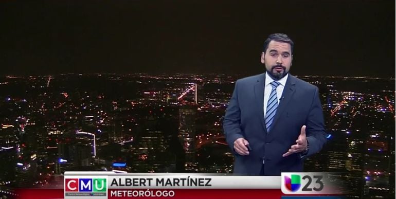 Alberto Martínez presentando el tiempo