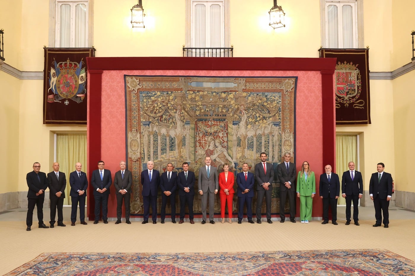 Pascual Pérez (1º Izda.) en la recepción de S. M. El Rey Felipe VI