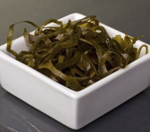 Alga kombu, uno de los alimentos de sabor umami.