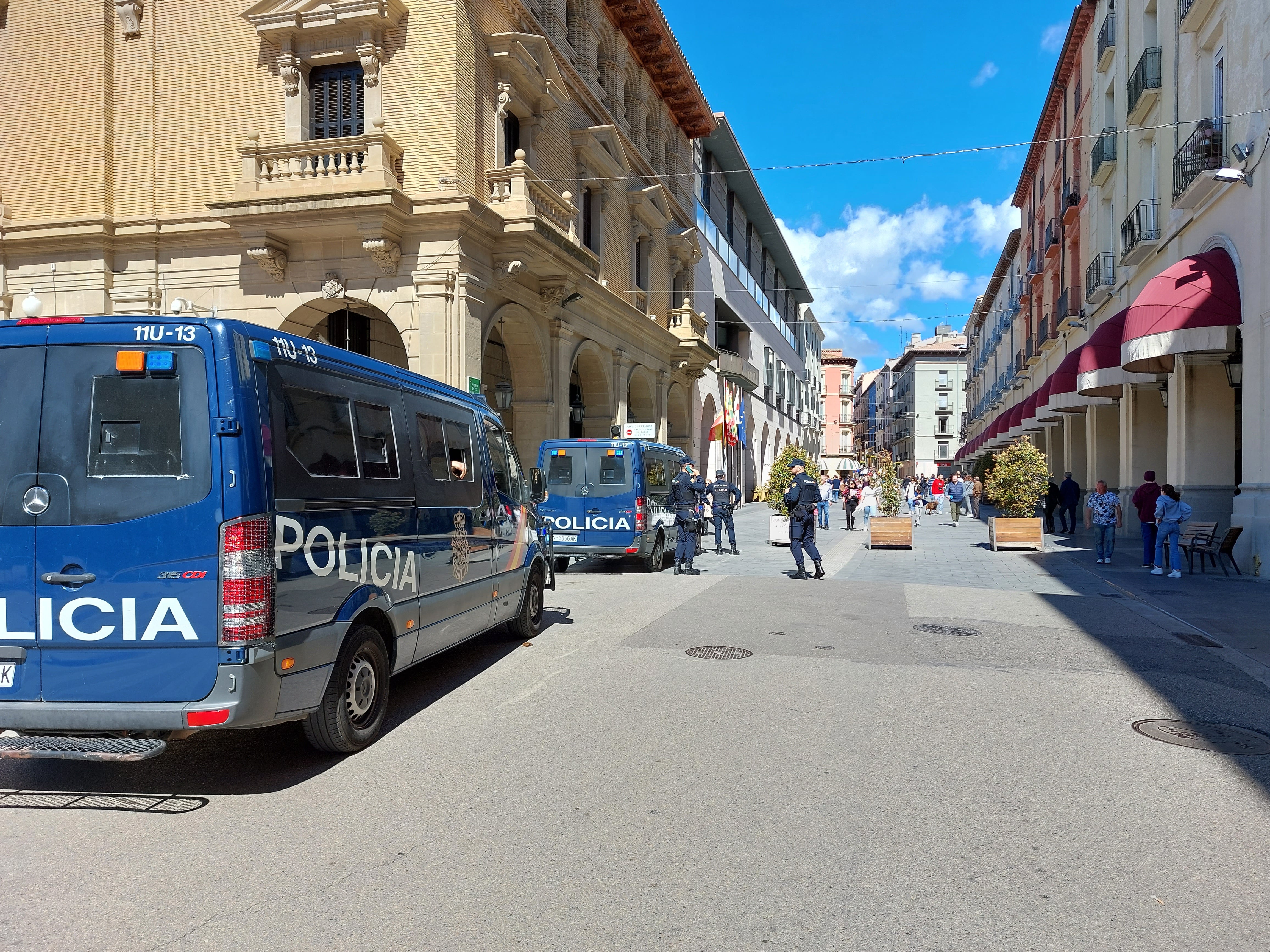 Dispositivo policial en las calles de Huesca