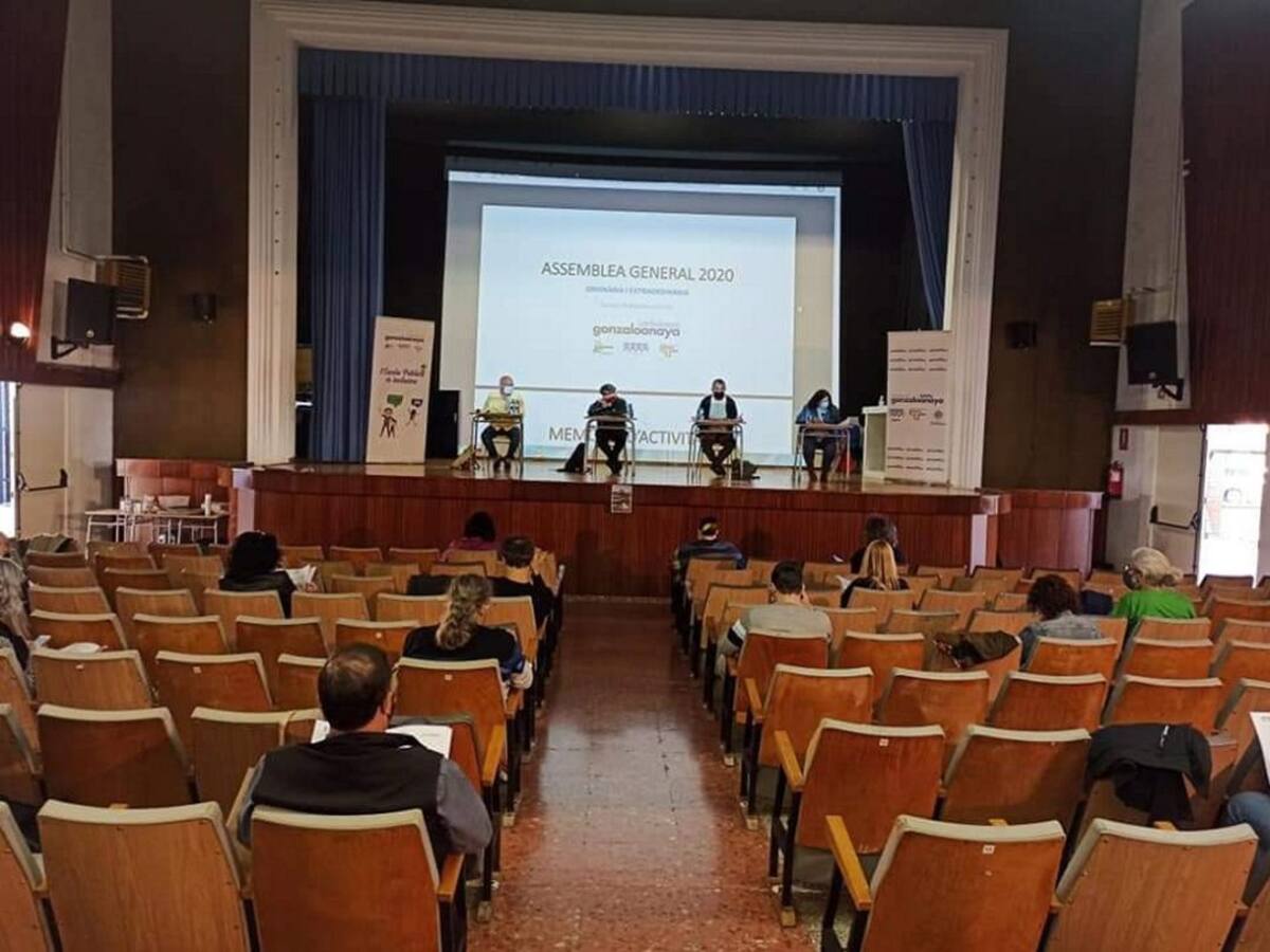 Las AMPA piden menos alumnos por clase, presencialidad para todos y ventilación máxima de la aulas