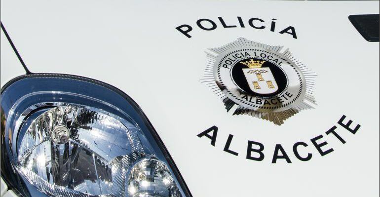 La Policía Local investiga a este joven por conducir una moto sin tener permiso