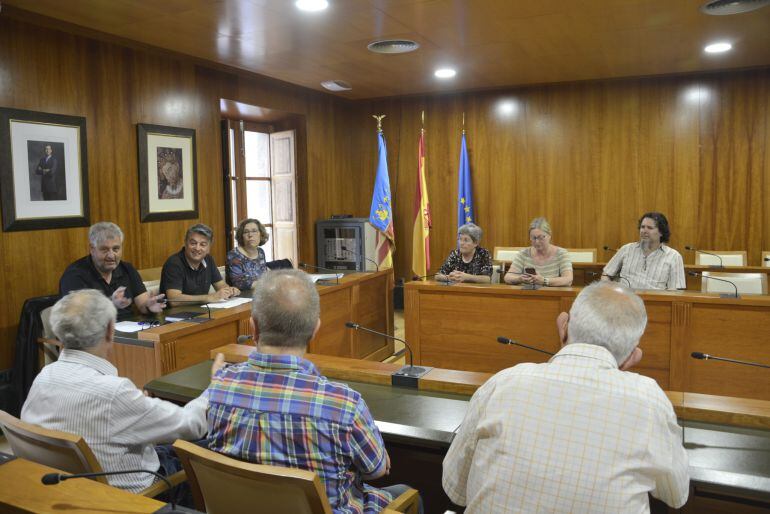 Momento de la reunión del Consell de Cultura en el Ayuntamiento de Xàbia.