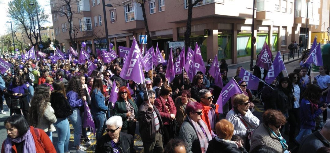 Mujeres de Getafe en la manifestación realizada en esta ciudad el viernes por la mañana.