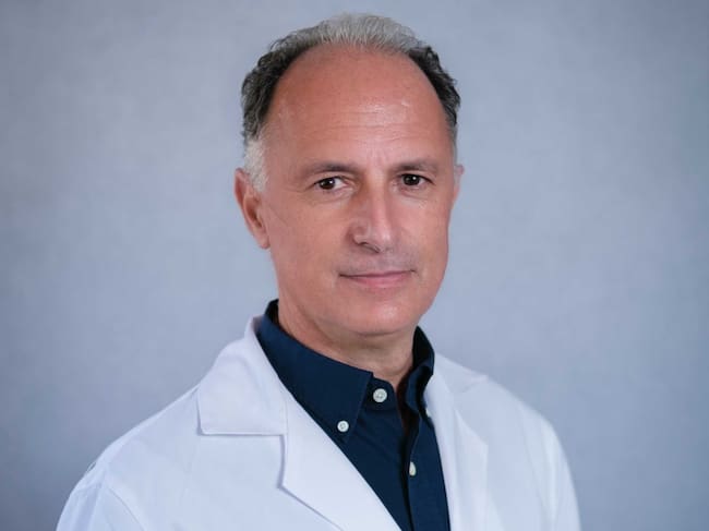 Antonio Galván, especialista en traumatología robótica del Hospital Quirónsalud Tenerife