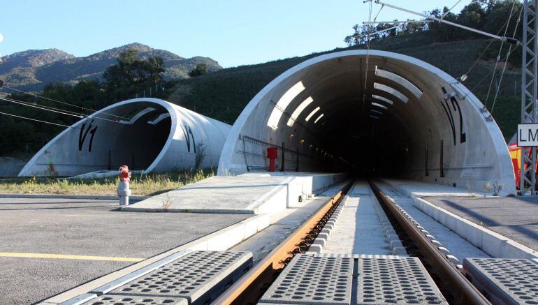 El túnel està infrautilitzat i això l&#039;ha portat a la liquidació a l&#039;empresa mixta que el gestionava.