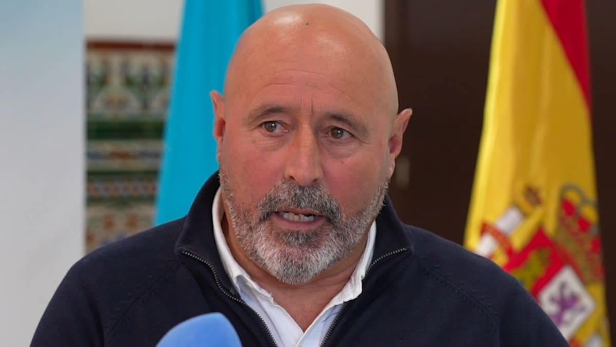 Curro Gil dimite como alcalde de Montellano