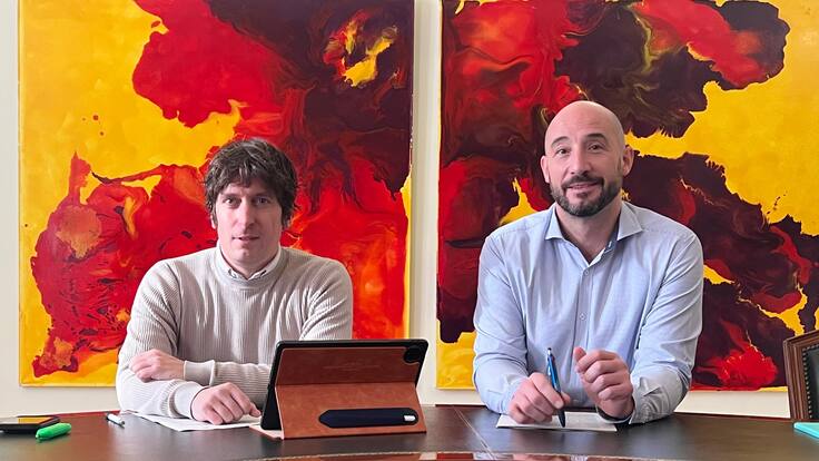 Alberto de la Hoz, delegado de Tráfico y Movilidad, enumera las fases del proceso participativo