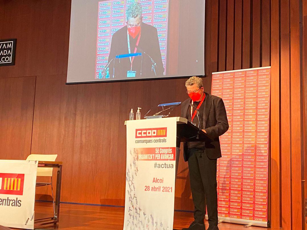 Raül Alcocel durante su discurso en el congreso del sindicato que tuvo lugar en el IVAM CADA Alcoi