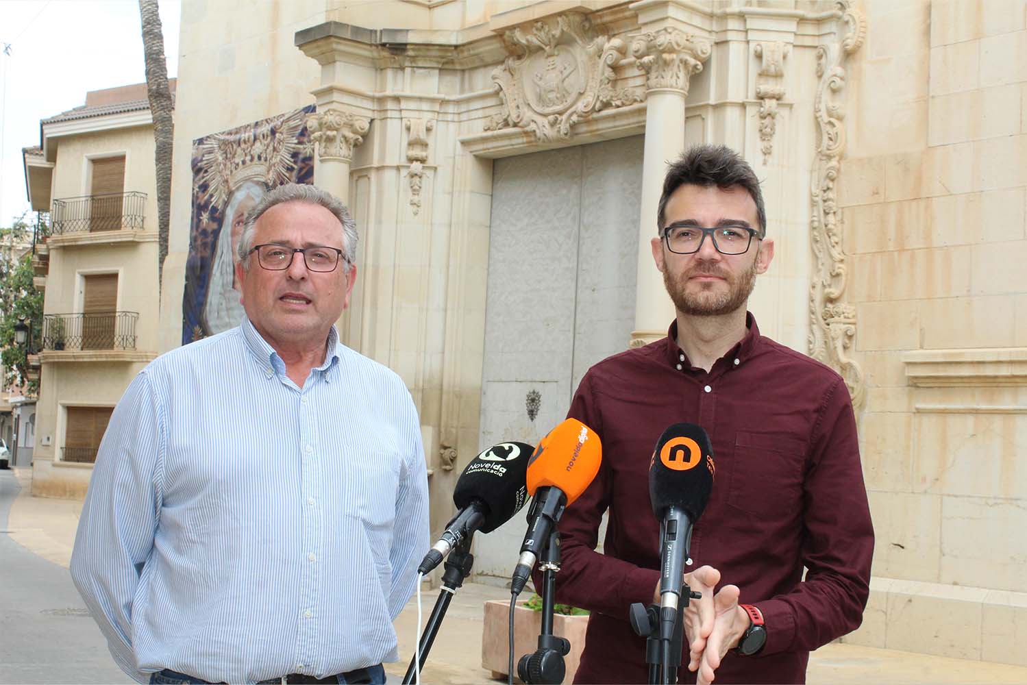 El presidente de la Semana Santa y el alcalde de Novelda