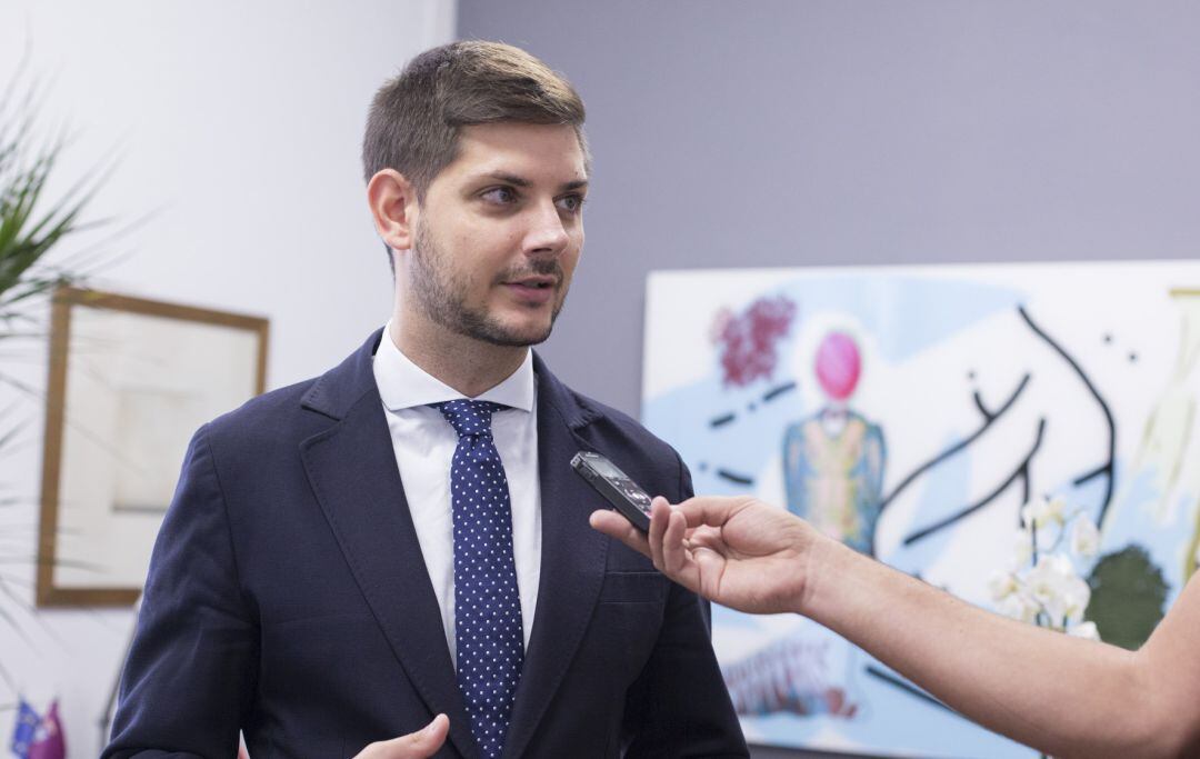 José Manuel Prieto en el Ajuntament de Gandia.