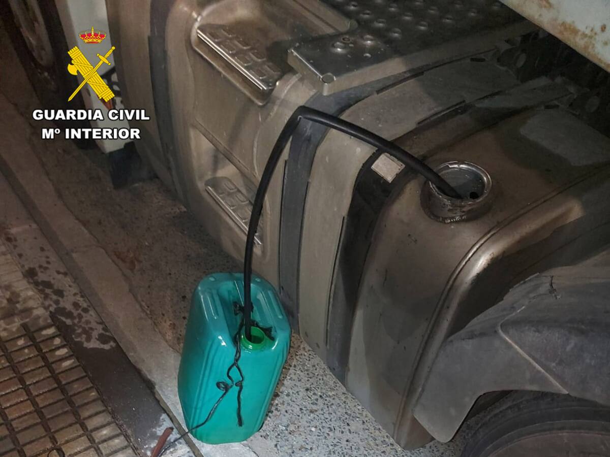 Detenido 'in fraganti' en Tobarra robando gasóleo de un camión