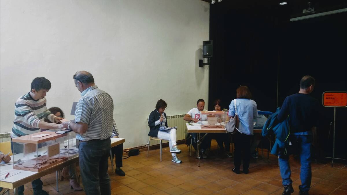 Sabiñánigo con una participación del 34% a las 14.00 horas