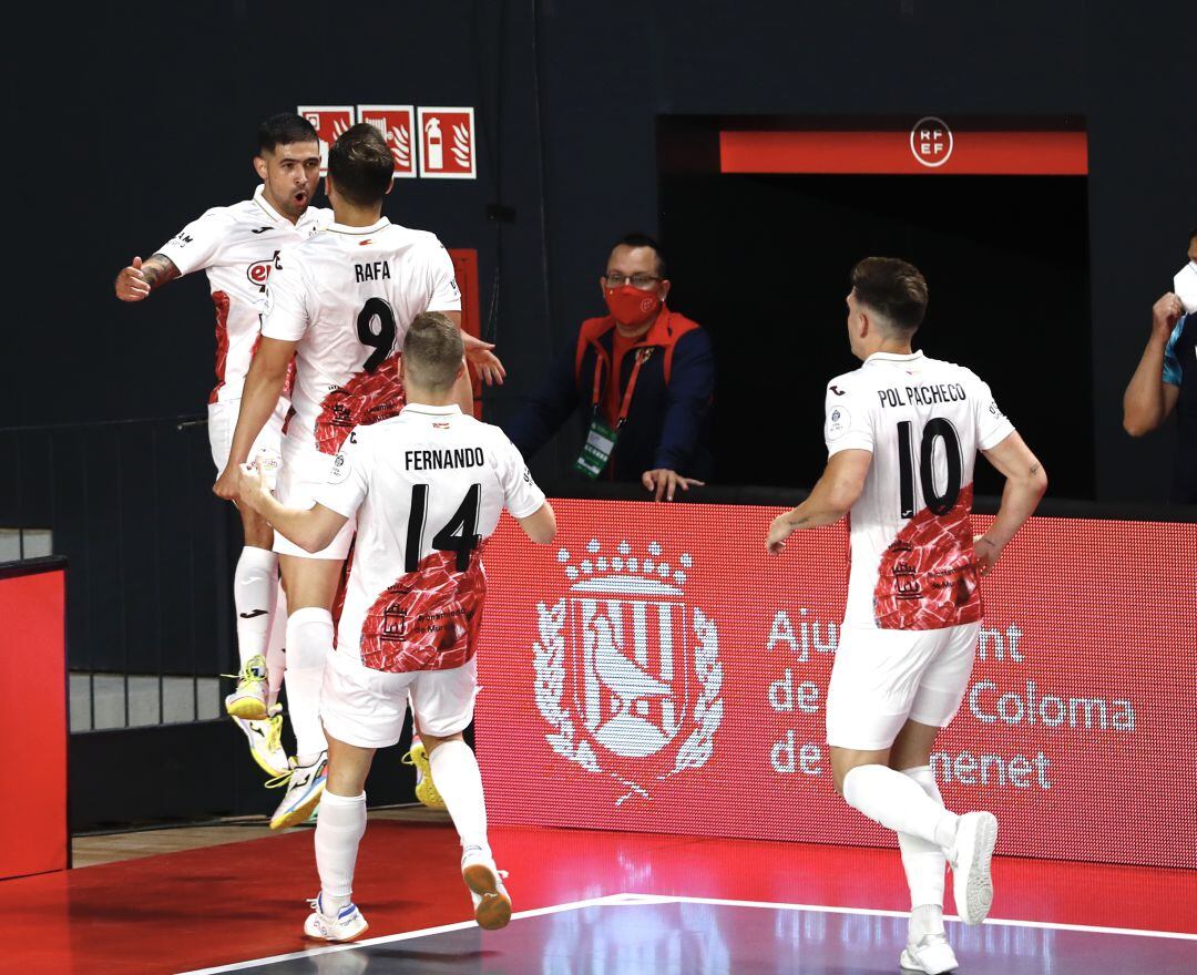 ElPozo Murcia Costa Cálida celebra un gol de Felipe Valerio en la semifinal de la Copa del Rey ante Levante